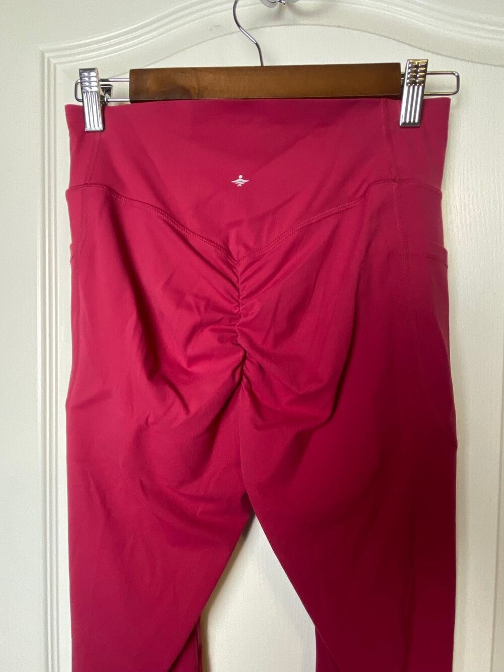 Halara Raspberry Ultra Sculpt Butt Lifting Tummy Control Leggings Size Medium